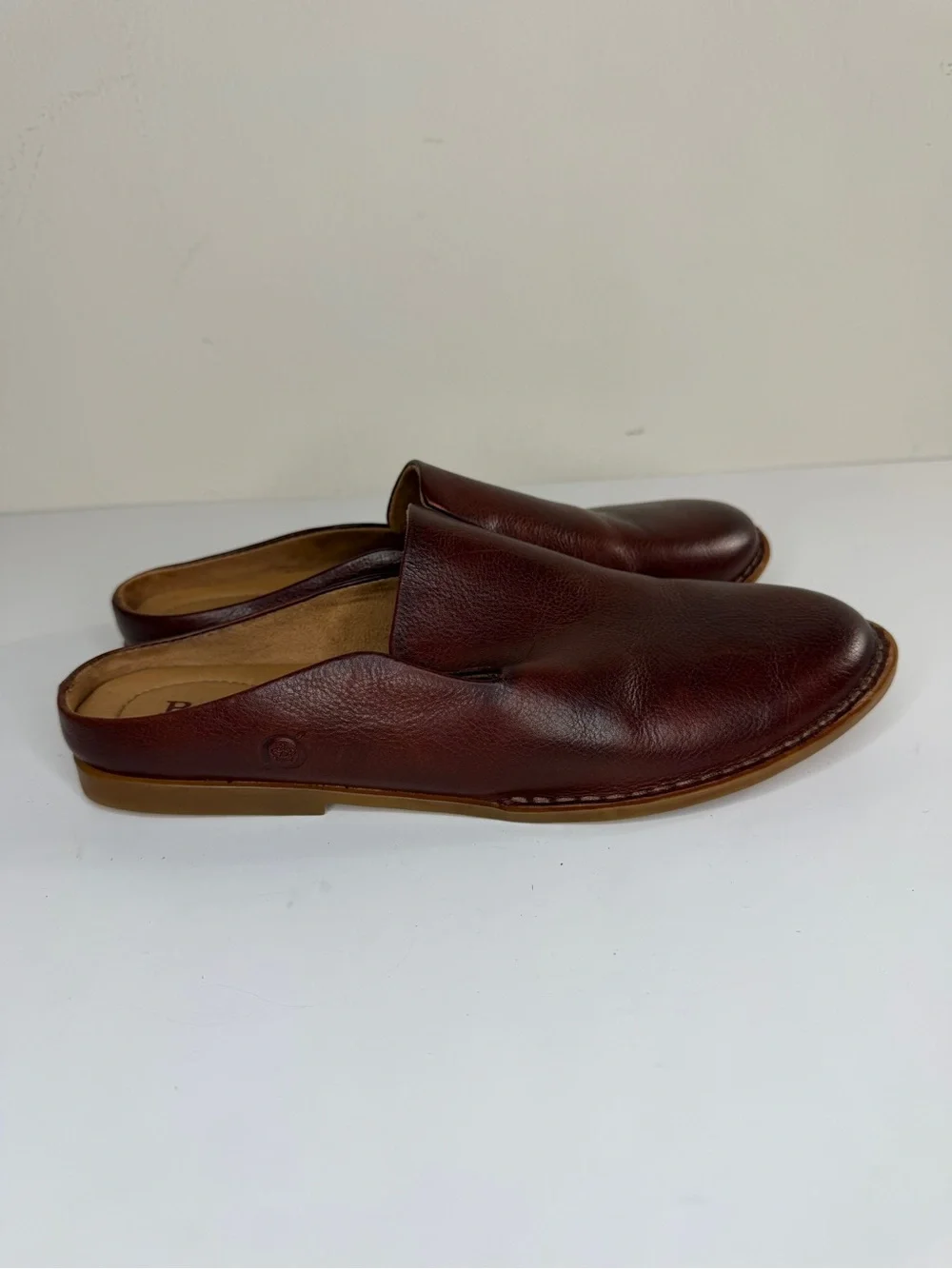born handcrafted footwear Shoes Slides Clogs Mules Women Size 7.5M Burgundy
